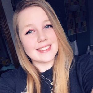 Meet your Posher, Kristina